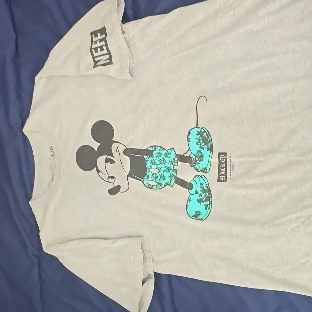 USED Men's NEFF x Disney t-shirt